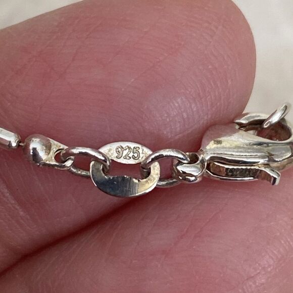 Gucci “G” 925 Sterling Silver Pendant & 20” Sterling Silver Chain - Picture 7 of 10